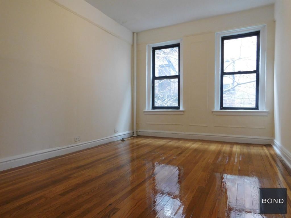 Foto principal - 240 Dyckman St