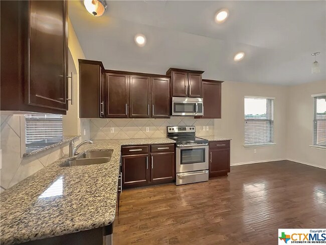 Foto del edificio - 1430 Amber Dawn Dr