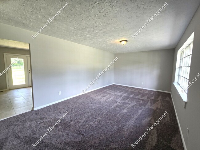 Foto del edificio - 8834 Homewood Dr