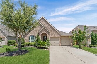 Building Photo - 18226 Dalyell Dr