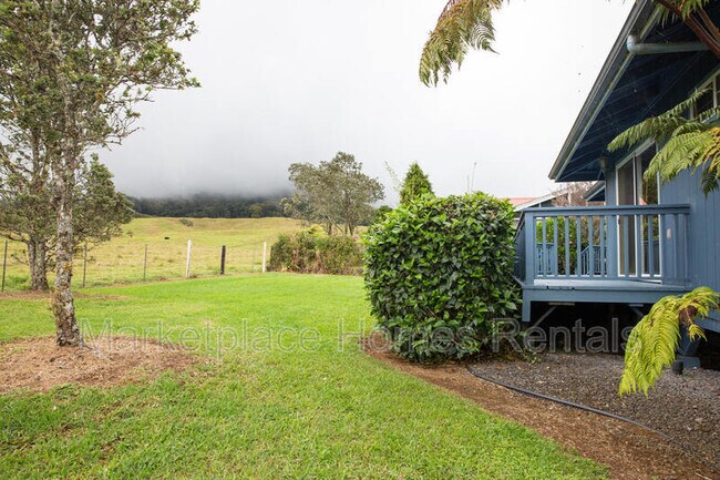 Building Photo - 64-5279-5279 Kipahele St
