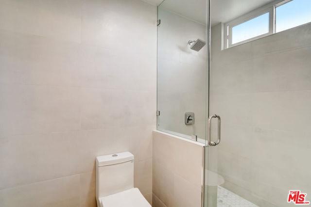 Building Photo - 8505 Gulana Ave