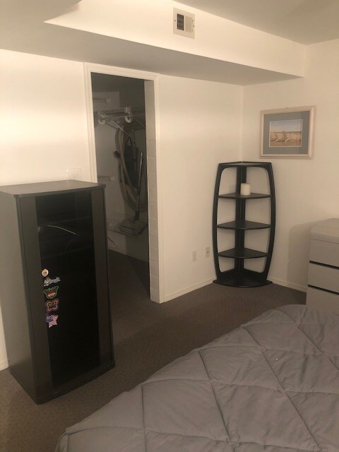 Bedroom/Walk in closet entrance - 42 Northumberland Dr