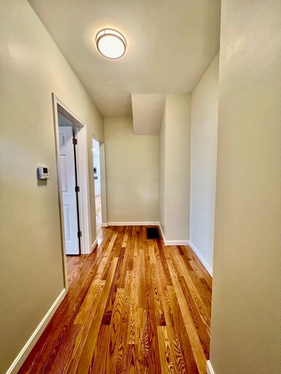 Building Photo - 51 Paris St