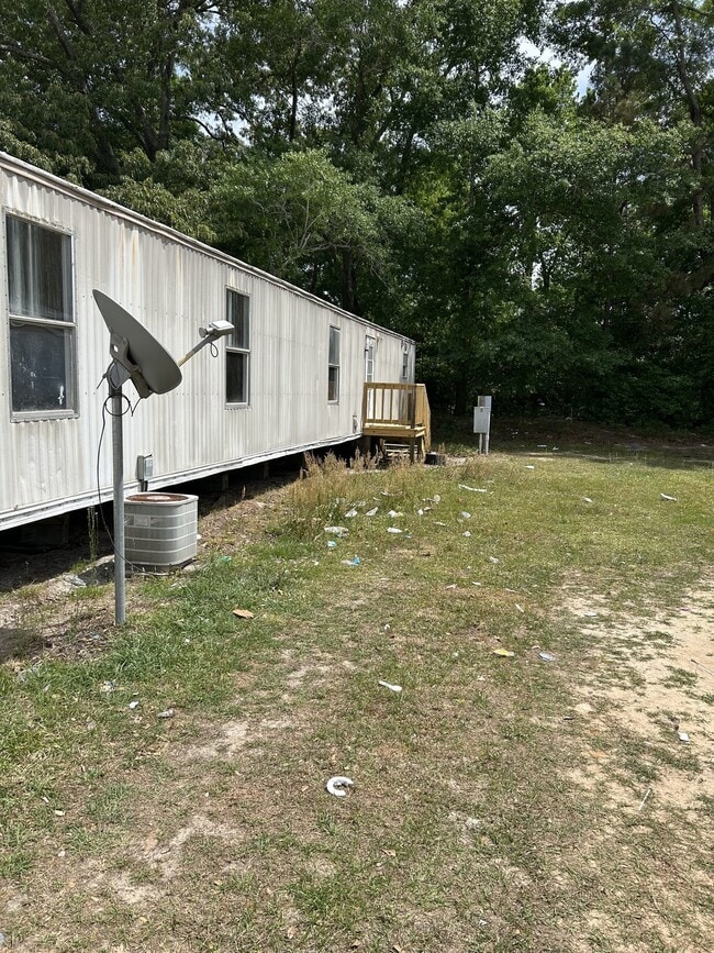 Building Photo - 71 Gibson Cir