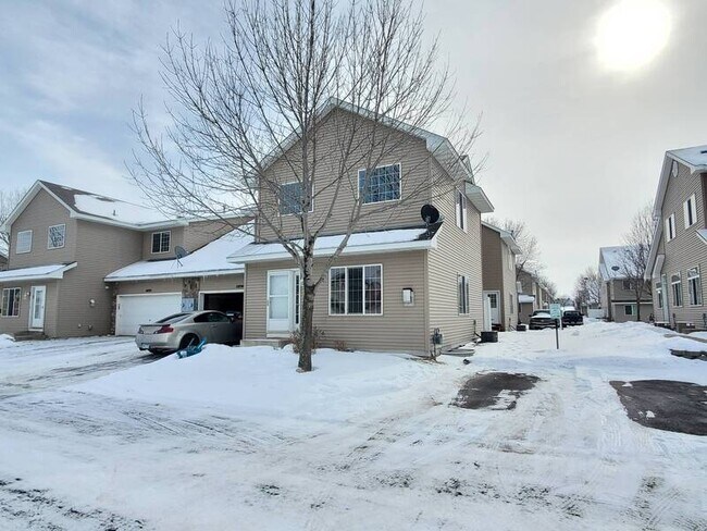 Building Photo - 12894 Flamingo St NW