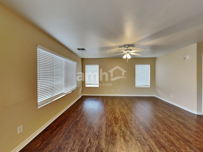 Building Photo - 11317 W Harrison Street