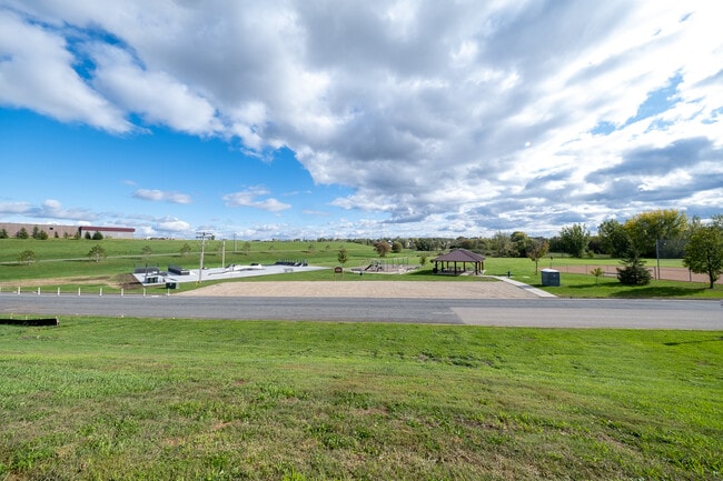 Building Photo - 669 4th Cir Dr SW