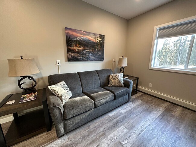 Building Photo - HIGH-END FINISHES THROUGHOUT!