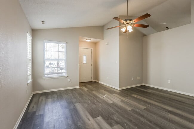 Building Photo - 4312 Village Trace Dr