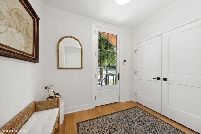 Foto del edificio - 146 E Maple St