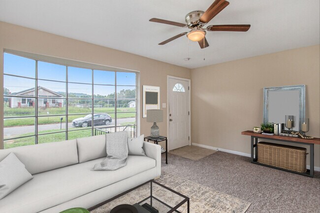 Building Photo - 2914 Arlington Ave