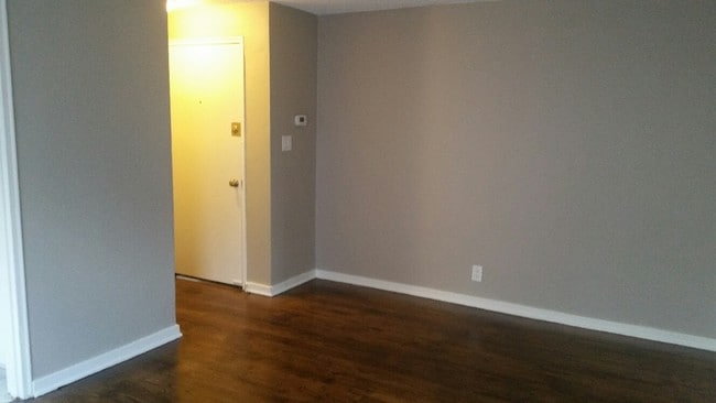 Building Photo - Manor Ridge