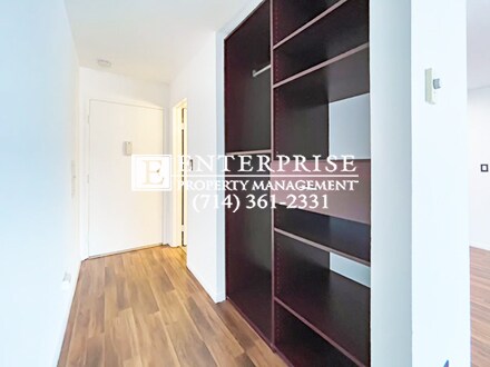 Foto del edificio - Minimalist Studio in Great Location (5585 ...