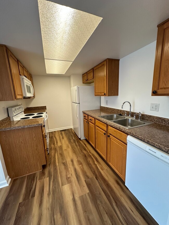 Building Photo - 2359 Obetz Dr