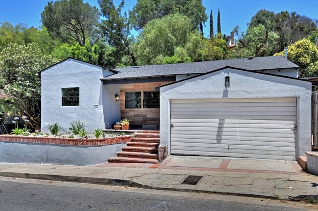 Building Photo - 11657 Sunshine Terrace