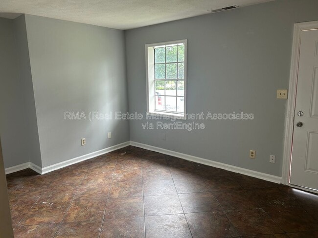 Foto del edificio - 118 Quincy Ave