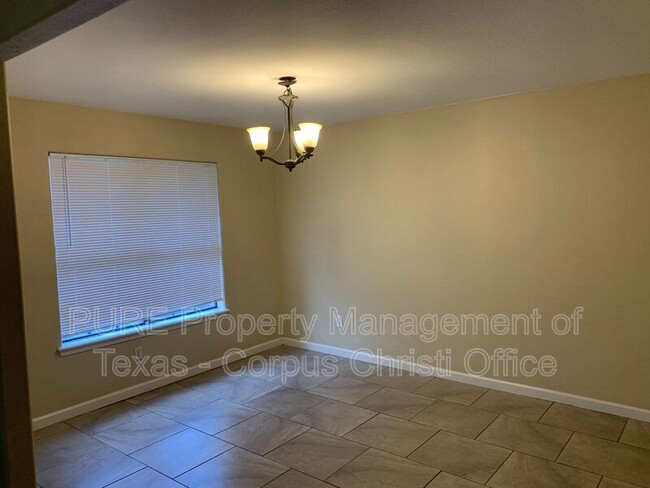 Foto del edificio - 7321 Twilight Ridge Dr