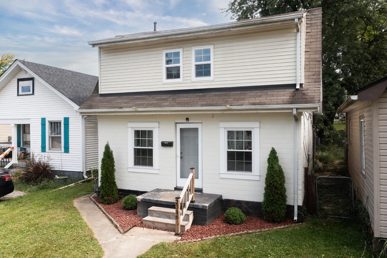 2316 Shrader Ave, New Albany, IN 47150 House Rental in New Albany, IN
