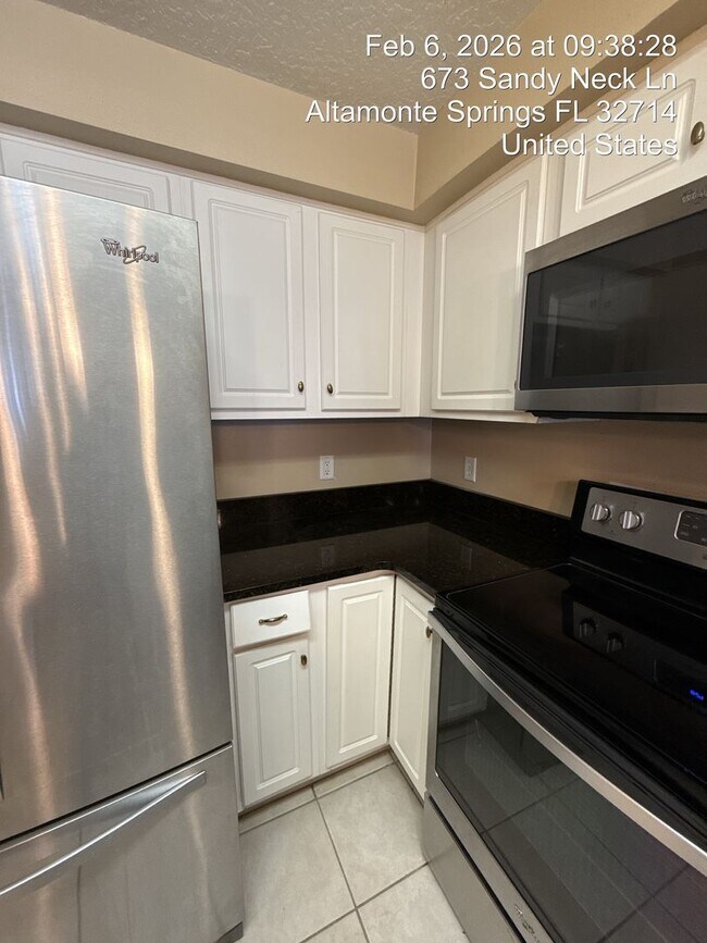 Foto del edificio - Move-In Ready 3-Bedroom 2 bath Condo in Prime Altamonte Springs - KEY WEST CONDOMINIUMS — Apply T...