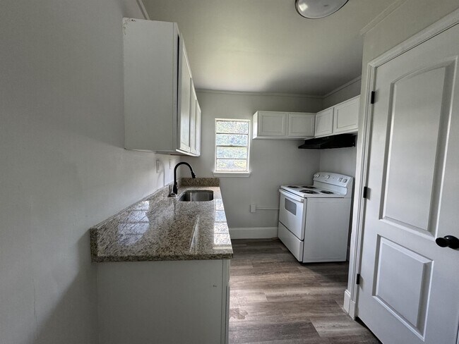 Building Photo - 3016 Briargate Dr