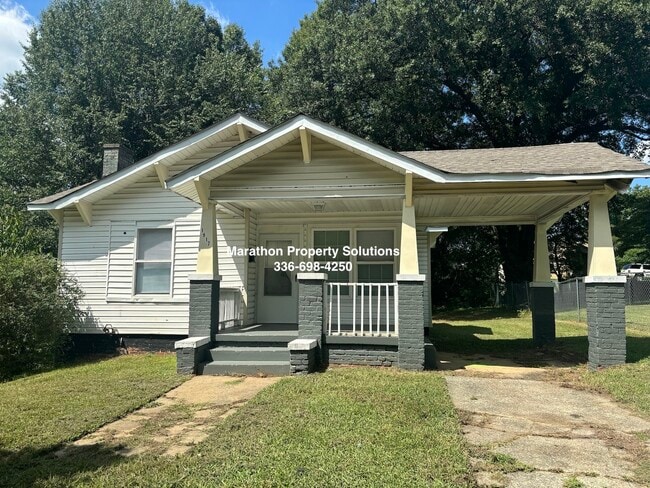 Building Photo - 1917 NE 25th St