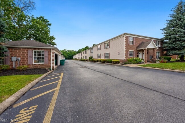 Foto del edificio - 11531 Riverview Ct