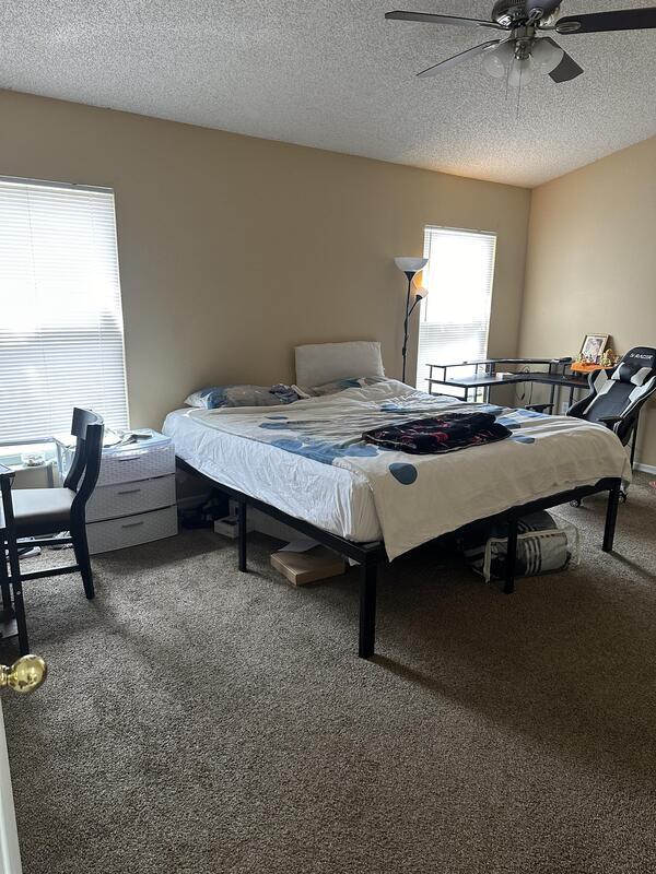 Foto del edificio - 4214 Iveyglen Ave