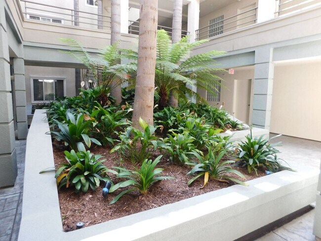 Foto del edificio - Irvine Metropolitan 2 Bedroom 2 Bathroom P...
