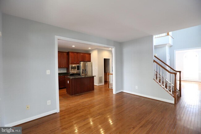 Building Photo - 4516 Fair Valley Dr