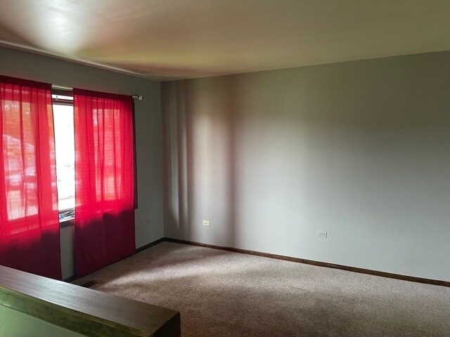 Building Photo - 142 Lakewood Dr