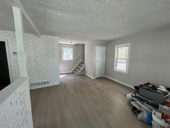 Foto del edificio - 3653 E Hammond Ave