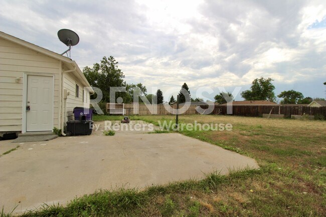 Building Photo - 5241 Victor Wy