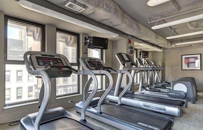 Foto del edificio - 777 7th St NW