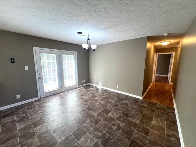 Building Photo - 3388 Pennridge Rd