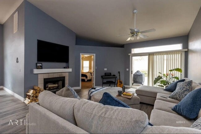 Foto del edificio - 1225 Pebble Beach Dr