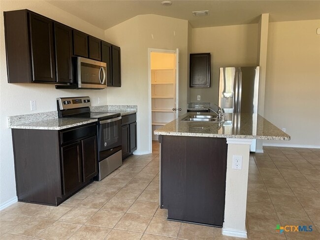 Foto del edificio - 6114 Sally Ride Ln