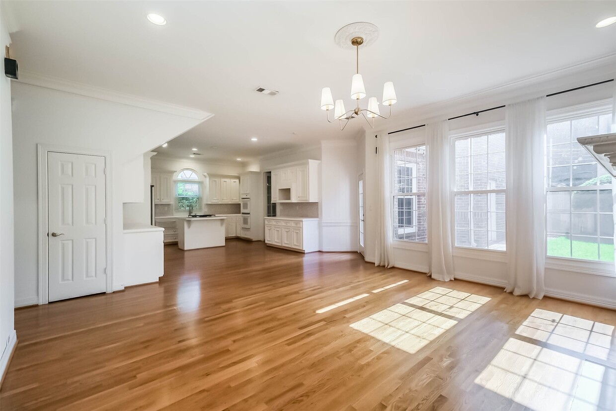 Foto principal - 5820 Charlotte St