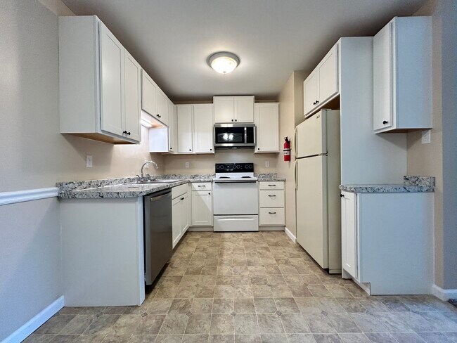 Foto del edificio - 10 Granada Blvd