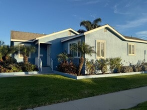 Building Photo - 5480 W 121st St