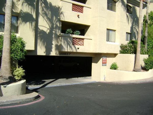 Building Photo - Biltmore / Arcadia Lite - 32nd St & Camelback