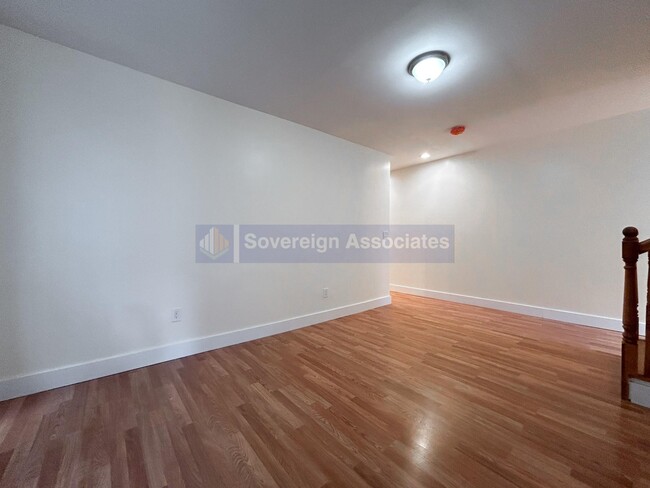 Building Photo - 109 Sherman Avenue