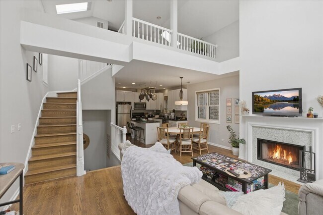 Foto del edificio - 1038 N Marshfield Ave