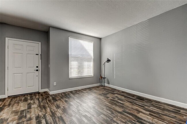 Building Photo - 3421 Santa Rita Ln