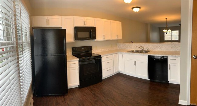 Building Photo - 726 Libby St