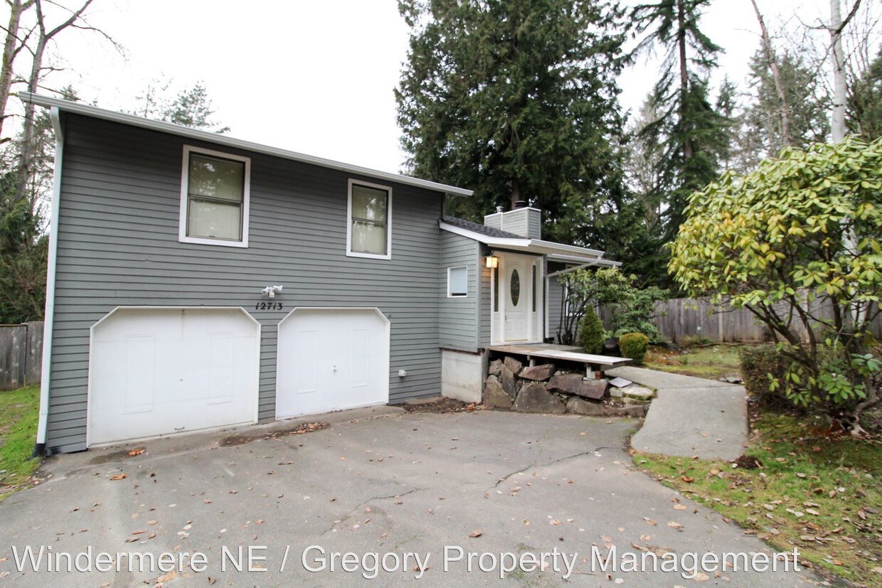 Primary Photo - 3 br, 3 bath House - 12713 Juanita Dr NE
