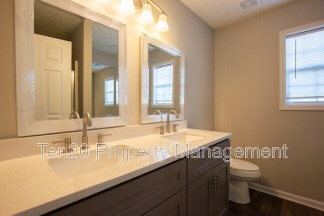 Building Photo - 5711 Boby Dr