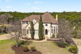 Building Photo - 121 Burgess Ln