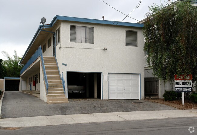 Foto del edificio - 640 W Imperial Ave