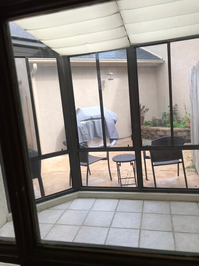 Sun room - 1106 Oceanaire Dr